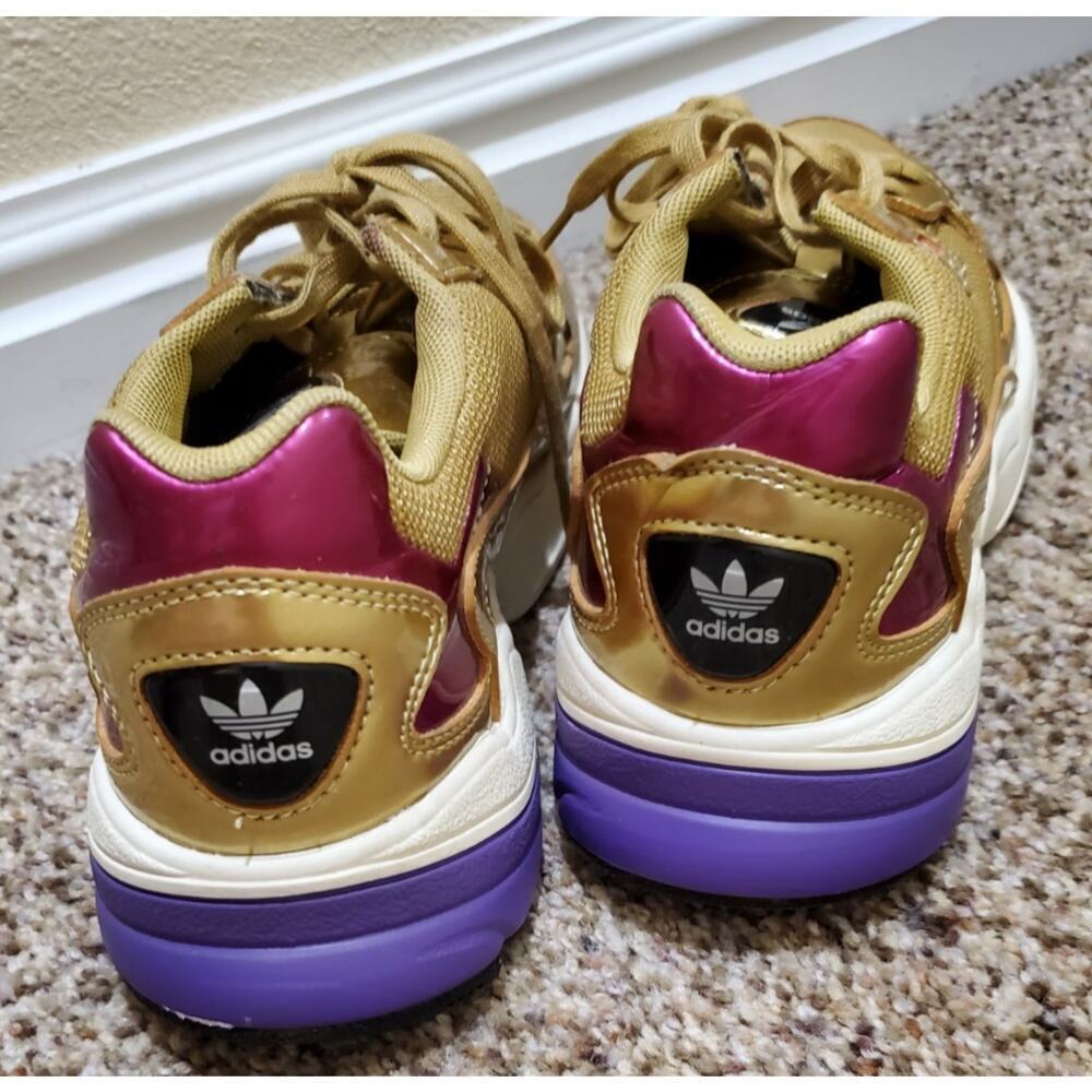 Adidas Falcon Women’s Sneakers Gold Metallic Size 7.5 US (Art CG6247) - Picture 3 of 9